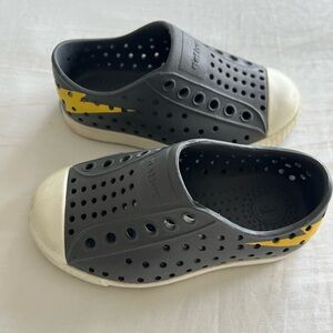 Native Jefferson Kids Lightning Lightweight Gray W Yellow Slip On Shoes Size C6